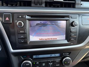 Toyota Auris 120D Advance D4D 120 D 5 P  - Foto 9
