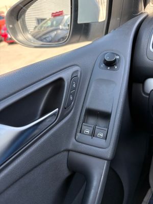Volkswagen Golf 3p Advance 1.6 TDI CR 105 CV DPF BMT  - Foto 17