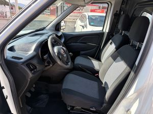 Fiat Doblò Dobló Panorama Easy 1.6 MultiJet 120 DOBLO CARGO FURGON JTD 95 cv  - Foto 11
