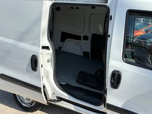 Fiat Doblò Dobló Panorama Easy 1.6 MultiJet 120 DOBLO CARGO FURGON JTD 95 cv  - Foto 17