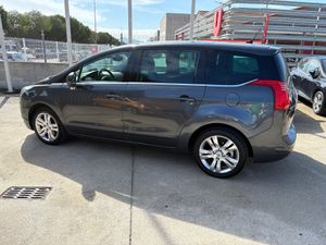 Peugeot 5008 Sport Pack 2.0 HDI 150 FAP 7 PLAZAS  - Foto 7