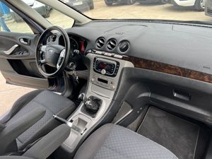 Ford Galaxy 2.0 TDCI GHIA 7 PLAZAS   - Foto 17