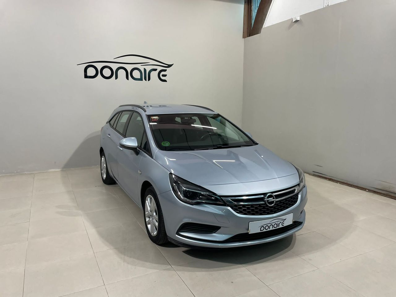 Opel Astra 1.6 CDTi 110 CV Selective ST  - Foto 1