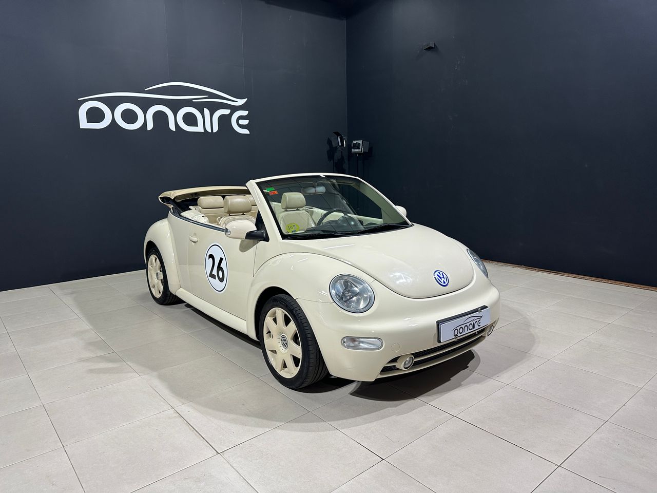 Volkswagen New Beetle 1.6 Cabriolet  - Foto 1