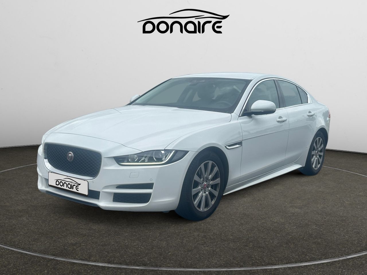 Jaguar XE 2.0 AJ200D Diesel RWD 180cv Prestige  - Foto 1