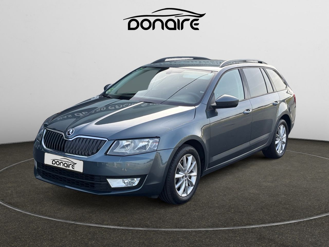 Skoda Octavia 1.6 TDI CR 105cv Active PRO (empresas)  - Foto 1
