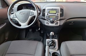 Hyundai i30 1.4 GLS 