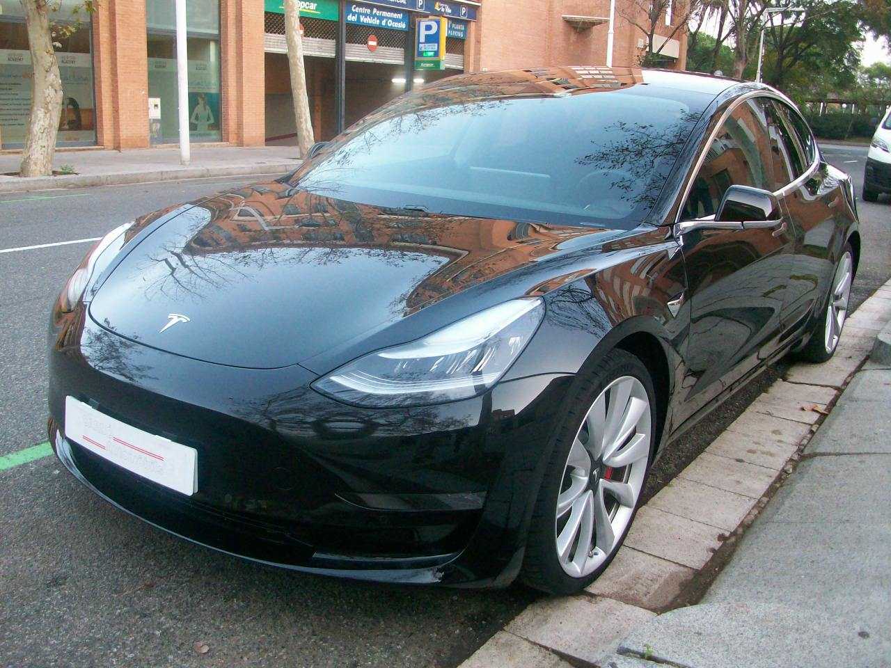 crema Novio montar Tesla Model 3, 37.000 km, Ocasión - CARBO AUTOMOBILS