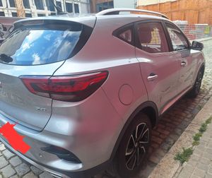 MG ZS 1.5 LUXURY 