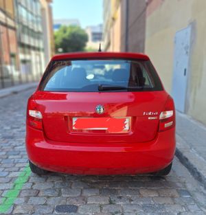 Skoda Fabia YOUNG  12V 60CV 