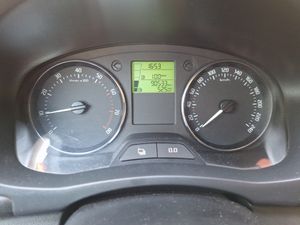 Skoda Fabia YOUNG  12V 60CV 