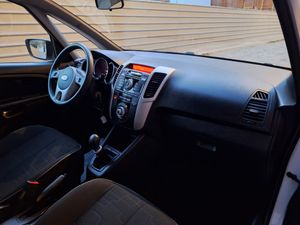 Kia Venga 1.4 CVVT  CONCEPT 