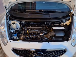 Kia Venga 1.4 CVVT  CONCEPT 