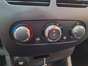 Renault Clio 5p Authentique 1.2 16v 75 