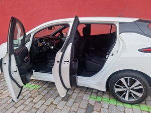 Nissan Leaf LEAF 40 kWh Acenta IVA DEDUCIBLE  - Foto 4