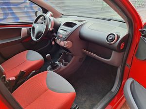 Peugeot 107 urban move 1.0 