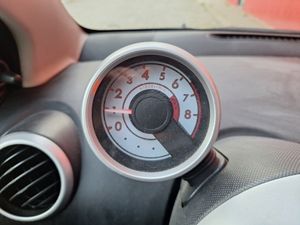 Peugeot 107 urban move 1.0 