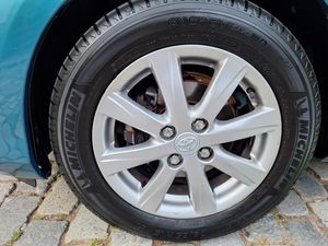Toyota Yaris 1.3  100cv active 