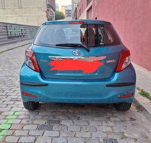 Toyota Yaris 1.3  100cv active 