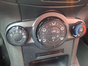 Ford Fiesta 5p Trend 1.5 TDCi 75 CV 
