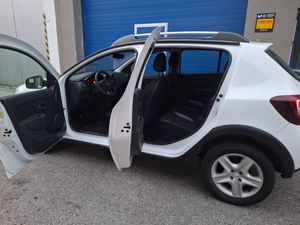 Dacia Sandero Stepway TCE 90 navegacion  - Foto 6