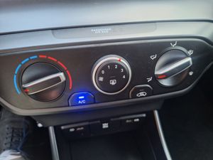 Hyundai Bayon 1.2 MPi 84 CV Essence  - Foto 13