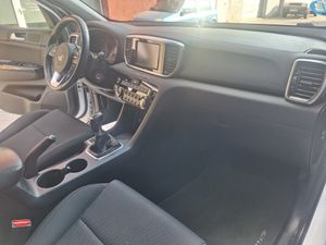 Kia Sportage 1.6 MHEV Concept 85 kW  - Foto 10