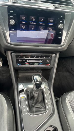 Volkswagen Tiguan RLine 2.0 TDI DSG   - Foto 23