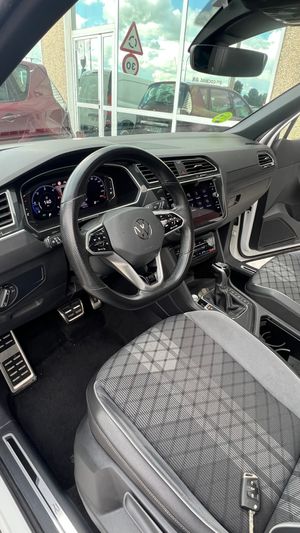 Volkswagen Tiguan RLine 2.0 TDI DSG   - Foto 20