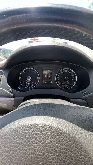 Volkswagen Jetta 1.6 TDI 105 DSG Advance Bluemotion Tech   - Foto 17