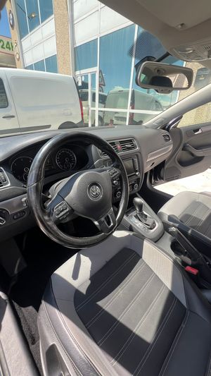 Volkswagen Jetta 1.6 TDI 105 DSG Advance Bluemotion Tech   - Foto 14