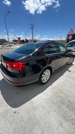 Volkswagen Jetta 1.6 TDI 105 DSG Advance Bluemotion Tech   - Foto 6