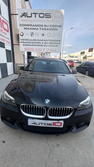 BMW Serie 5 520D PACK M   - Foto 4