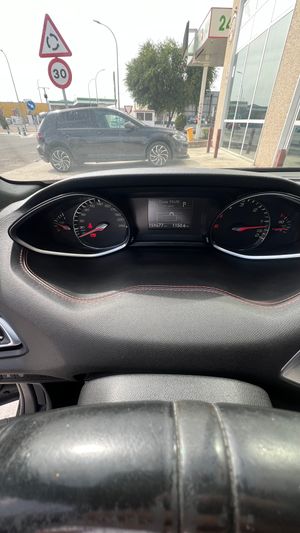 Peugeot 308 GT 180 CV - Foto 17