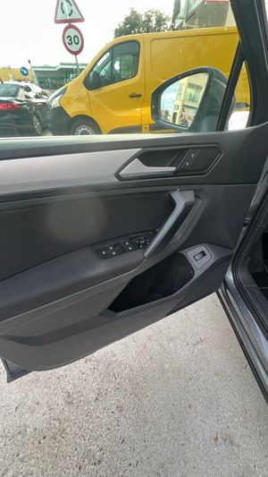 Volkswagen Tiguan 150 cv  - Foto 15