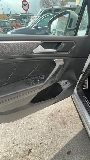 Volkswagen Tiguan R LINE 150CV 7 PLAZAS - Foto 21