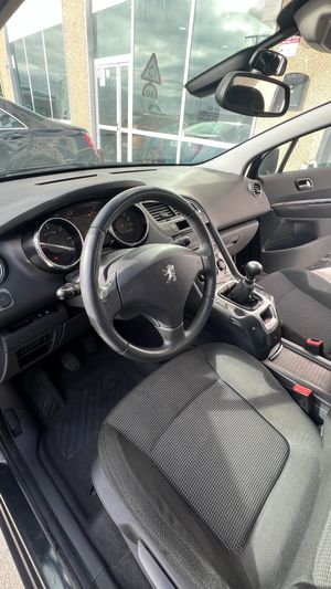 Peugeot 5008 1.6 HDI 112 FAP 7 plazas - Foto 15