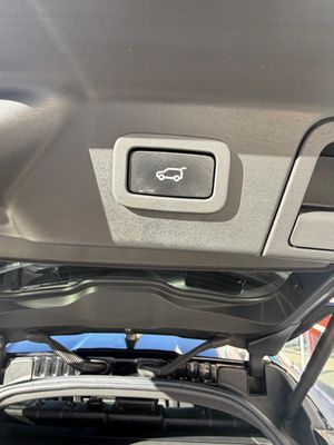 Land-Rover Range Rover Velar DIESEL 300CV DYNAMIC - Foto 9