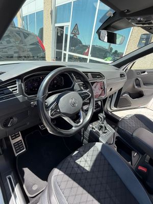 Volkswagen Tiguan r line 150cv DSG - Foto 10