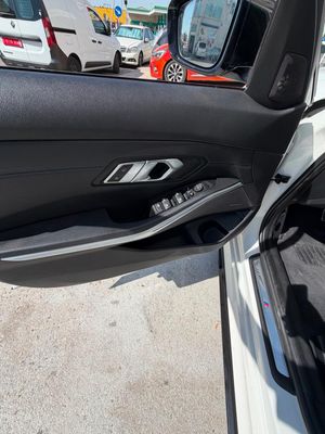 BMW Serie 3 330d Berlina Aut. - Foto 13
