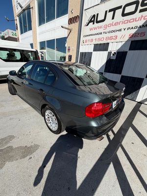 BMW Serie 3 318d Berlina bmw 318d - Foto 4
