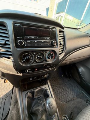 Mitsubishi L200 Double Cab 250 DI-D Motion - Foto 13