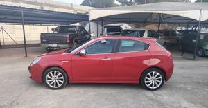 Alfa Romeo Giulietta 2.0 JTDM   - Foto 4