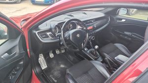 Alfa Romeo Giulietta 2.0 JTDM   - Foto 9