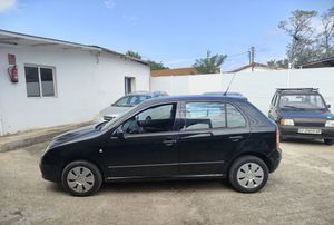 Skoda Fabia 1.2 YOUNG   - Foto 4