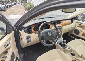 Jaguar X Type 2.2 D    - Foto 10