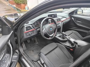 BMW Serie 3 Touring 320 D  SPORT   - Foto 10