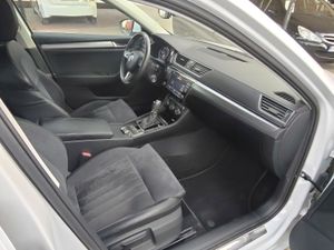 Skoda Superb 2.0 TDI 190 ADBLUE   - Foto 12