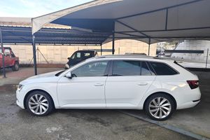 Skoda Superb 2.0 TDI 190 ADBLUE   - Foto 4