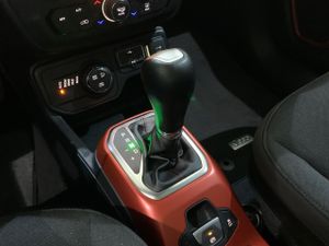 Jeep Renegade TRAILHAWK 2.0 MJET 170 CV AUTO 4WD 5P  - Foto 17
